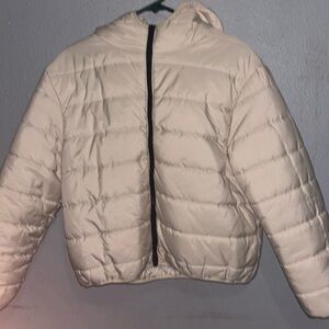 White puffer jacket perfect for the winter time :)